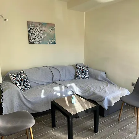Peter's Place Apartment *